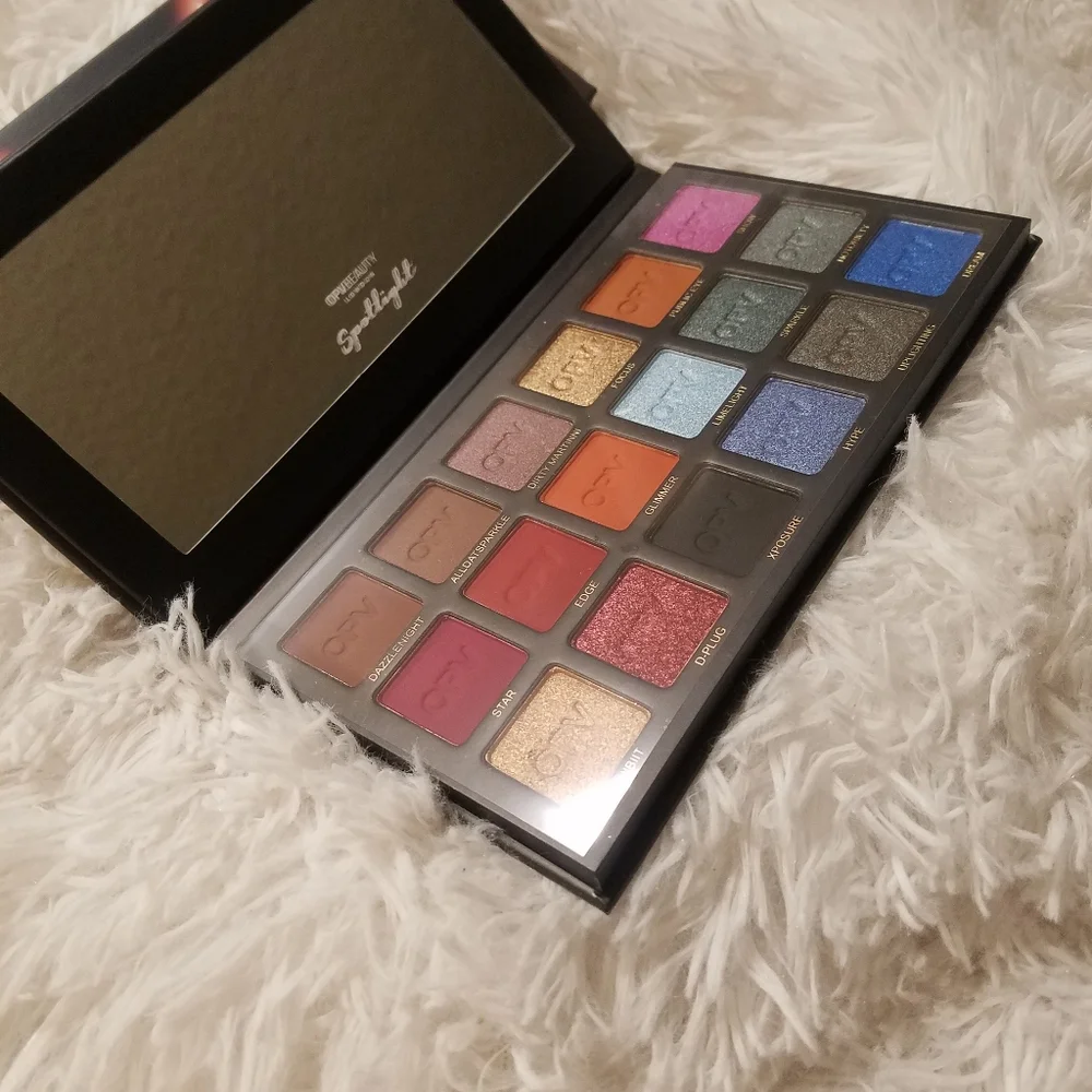 🆕 OPV BEAUTY LONDON Spotlight Palette